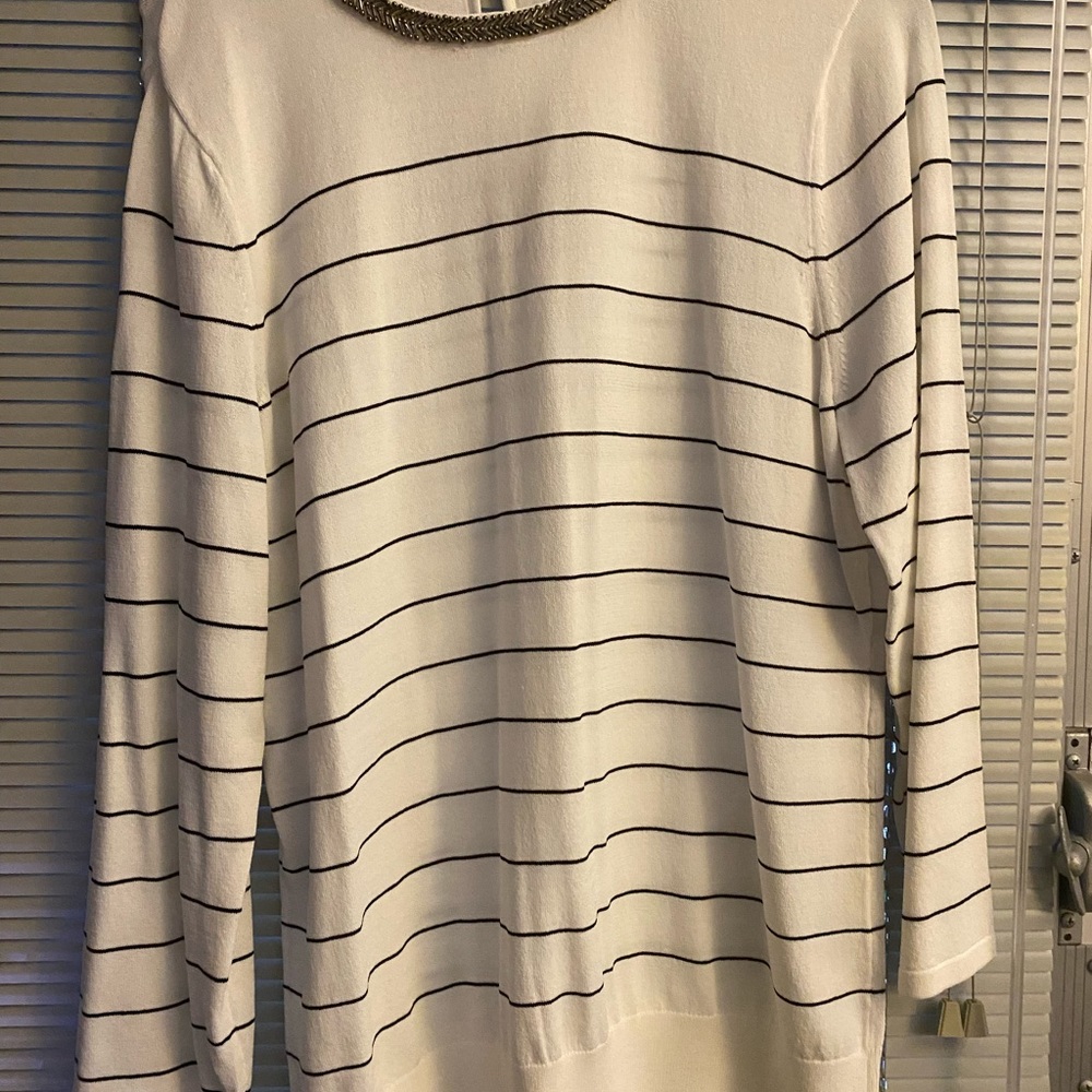 Women’s White House Black Market sweater